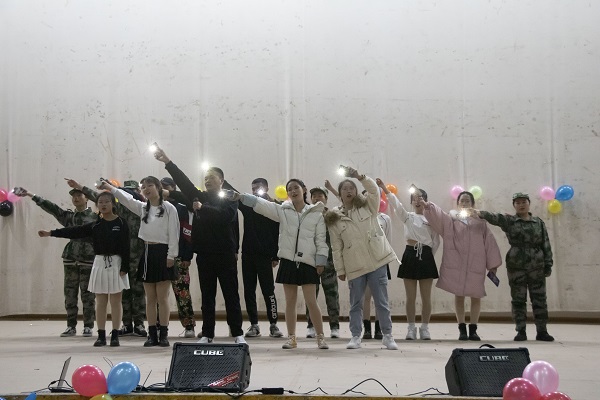 05e98782c7844134ba49c227f965161d.jpg tapplay